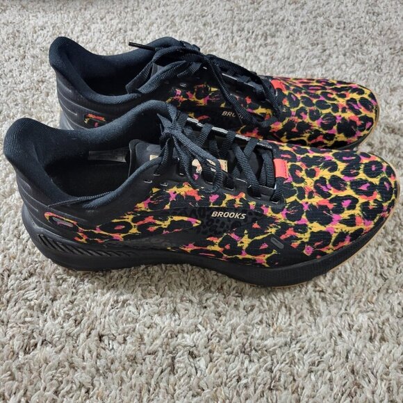 Brooks Launch GTS 9 Women's Running Shoes Size 11 Pink Leopard  Sneaker - Picture 3 of 7